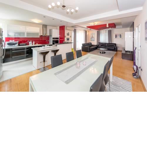 Apartments LUPE