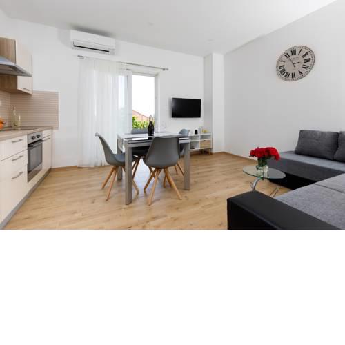 Apartments LUSANI