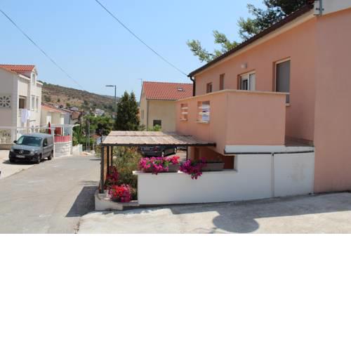 Apartments Luvi