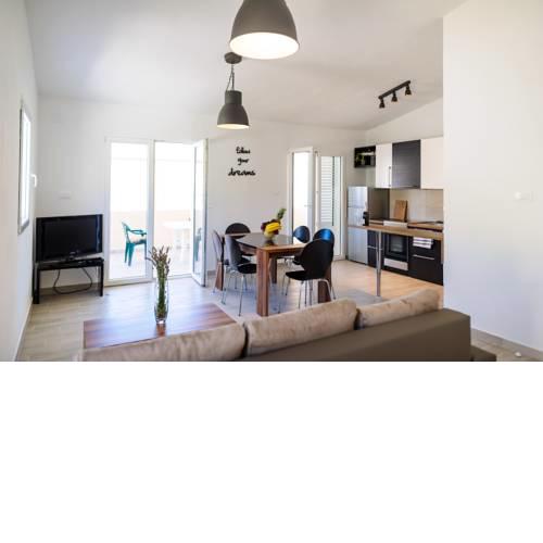 Apartments Lux Pag
