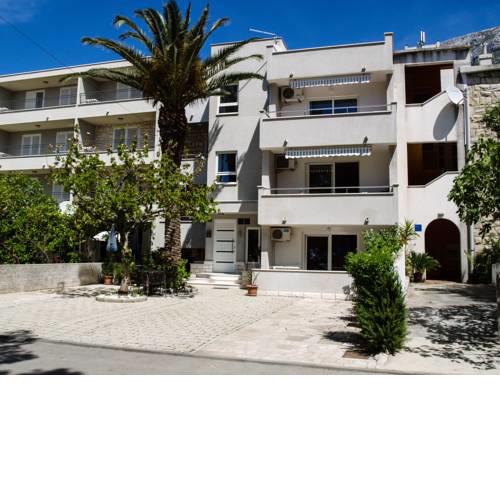 Apartments M&A