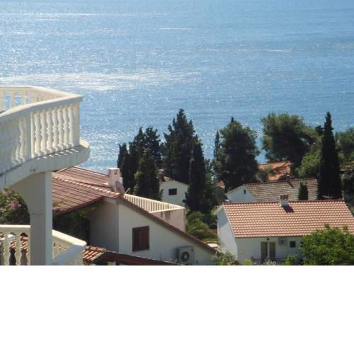 Apartments Maja Okrug Gornji
