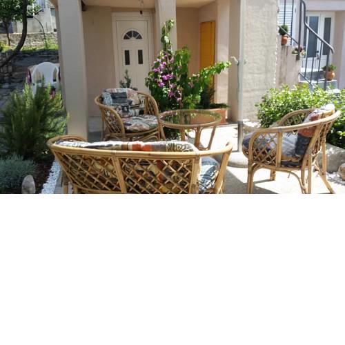 Apartments Mali Raj