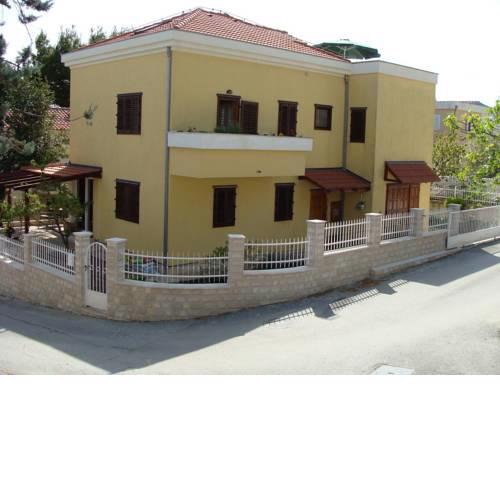 Apartments Mana