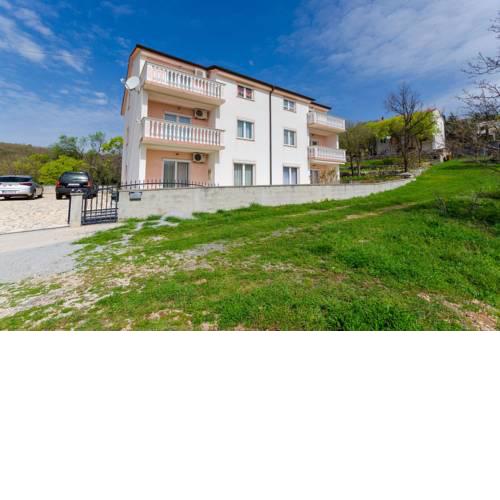 Apartments Maravera