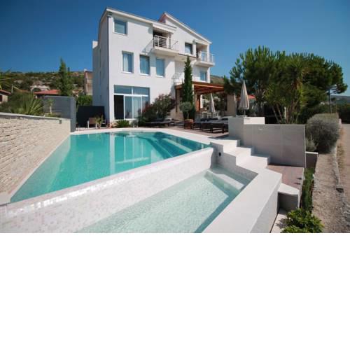 Apartments Marer