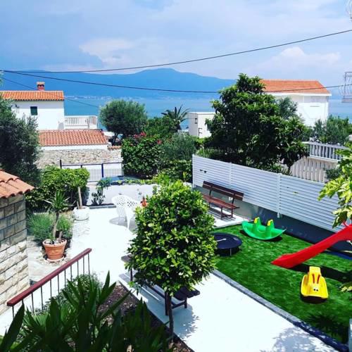 Apartments Marina