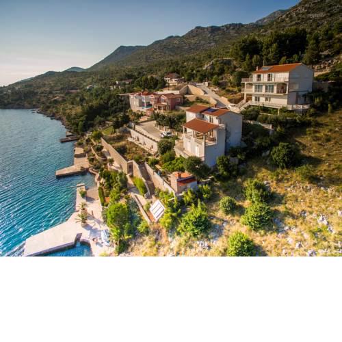 Apartments Marina