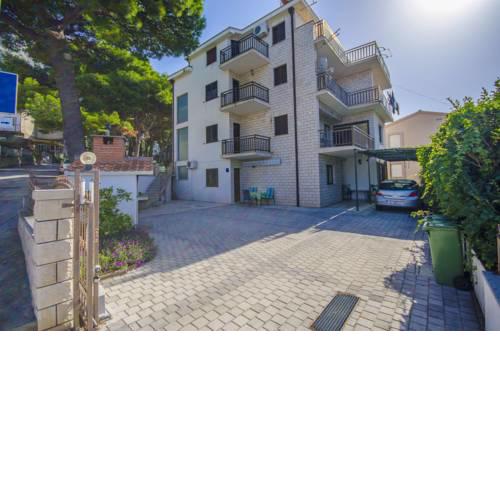 Apartments Marinko