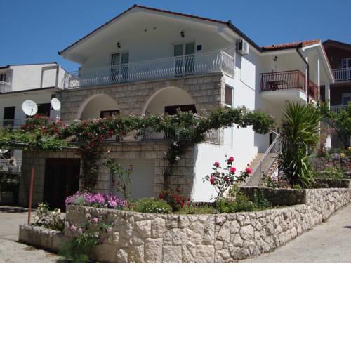 Apartments Marinovic Baćina Lakes