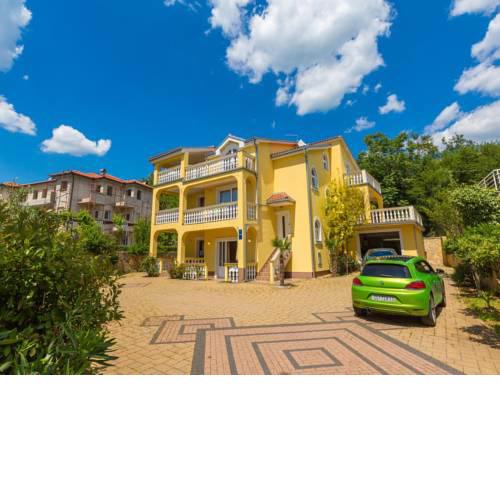 Apartments Maslina