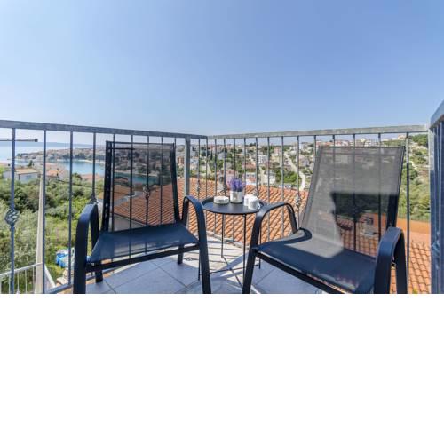 Apartments Mat