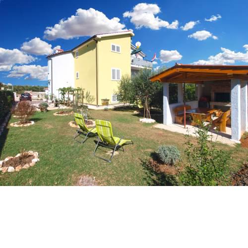 Apartments Mato 1763
