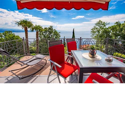 Villa Tomić Apartment Mia near the sea