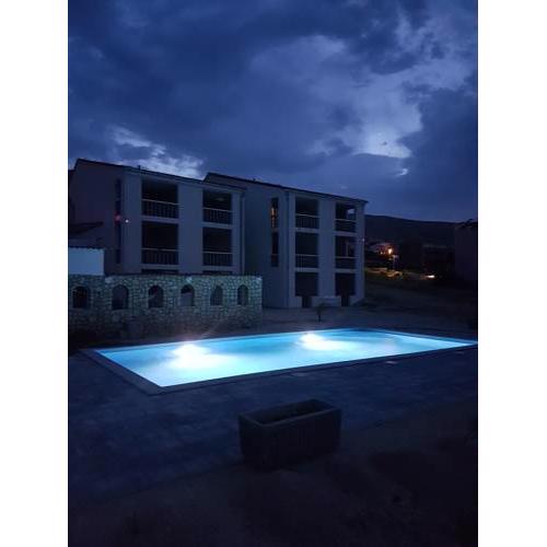 Apartments Mia Pag