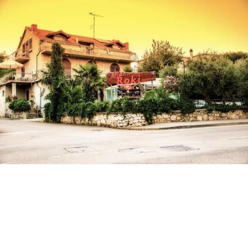 Apartments Mićin