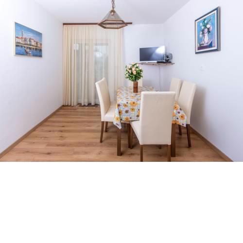 Apartments Mikic