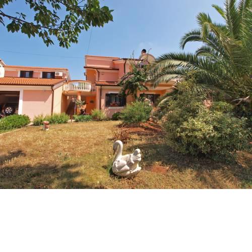 Apartments Milenko 730