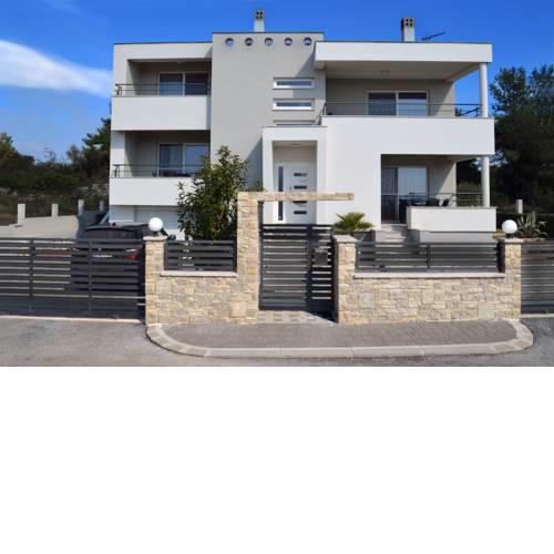 Apartments Miočić