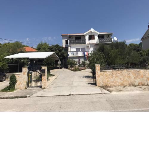 Apartments Mirela