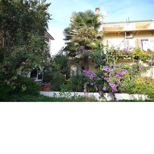 Apartments Miriam Srima