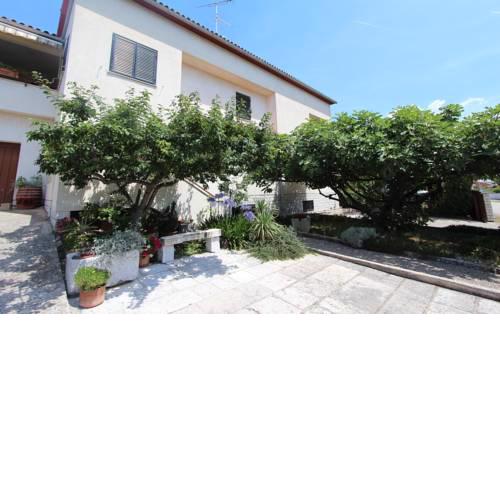 Apartments Mitton