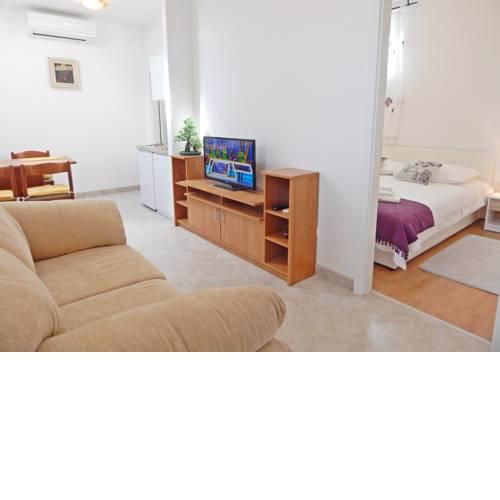 Apartments Moni