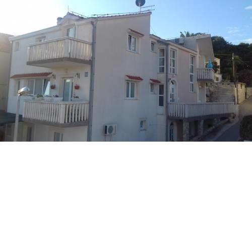 Apartments Muic
