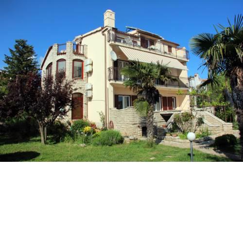 Apartments Natalija Medulin