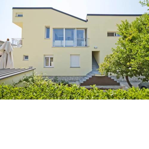 Apartments Neno