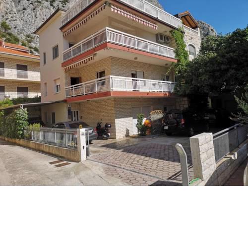 Apartments Neven