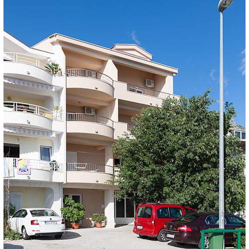 Apartments Nevenka i Josko