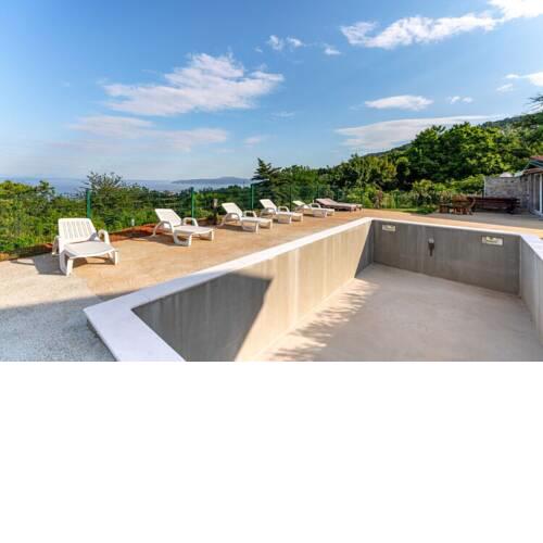Apartments Nika with swimming pool and beautiful sea view