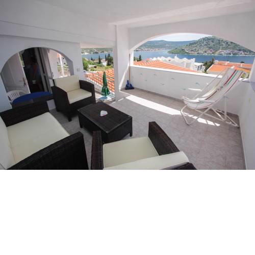 Apartments Novica
