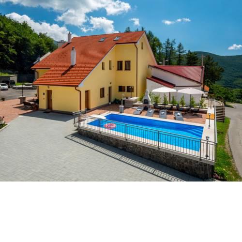 Apartments Oltari