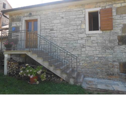 Apartments Oprtalj 877