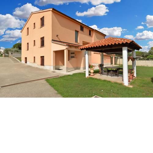 Apartments Orange 669