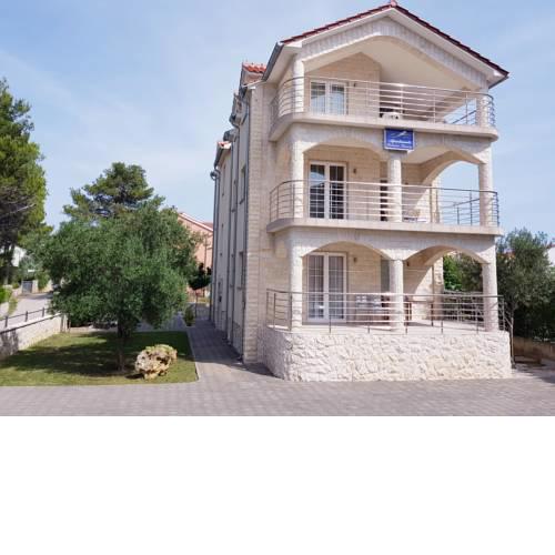 Apartments Palaca Sunca