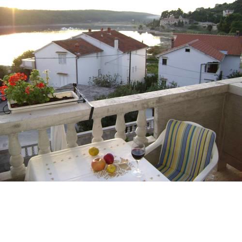 Apartments Palit Rab
