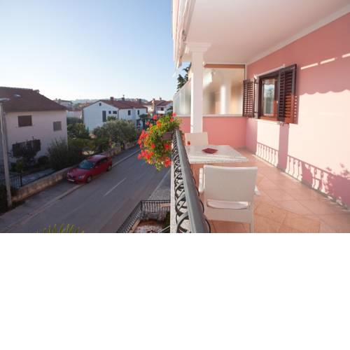 Apartments Paola