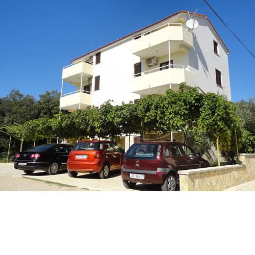 Apartments Parać