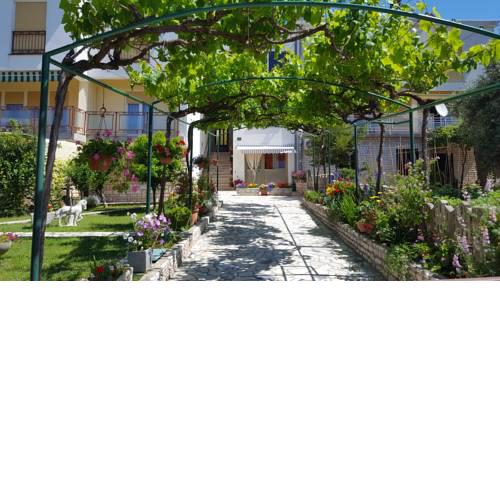 Apartments Paradiso