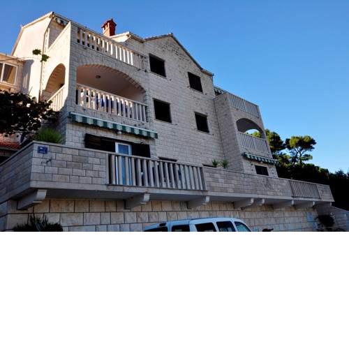 Apartments Pavao