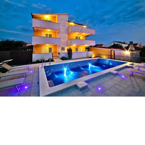 Apartments Pero