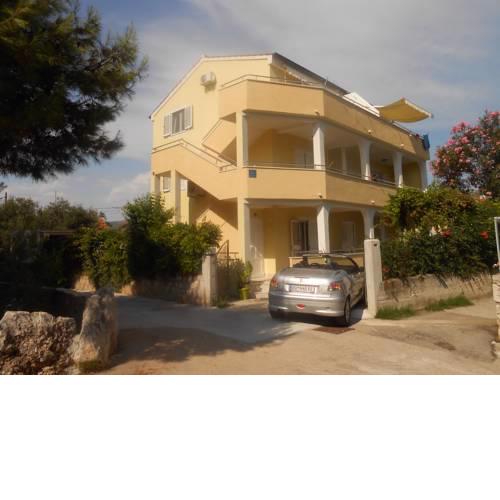 Apartments Petrovic