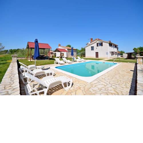 Apartments Pilat