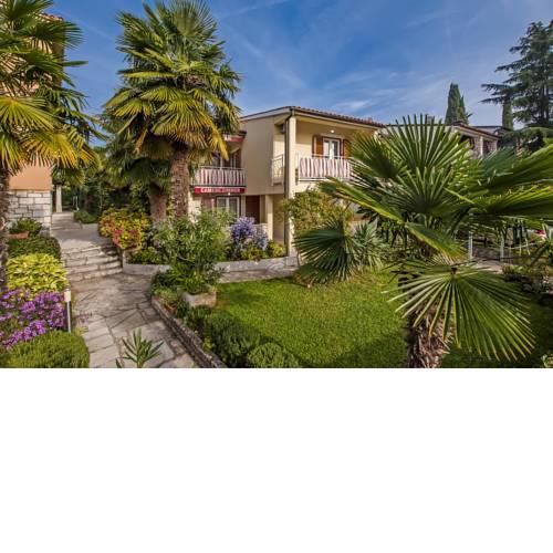 Apartments Pino