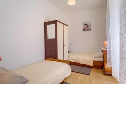 Apartments Pino