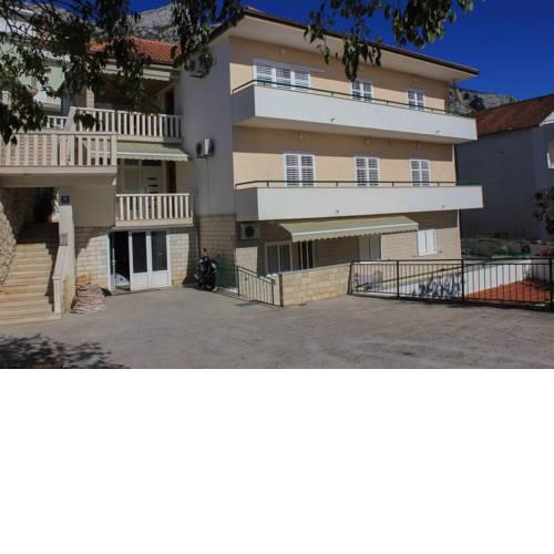 Apartments Pino