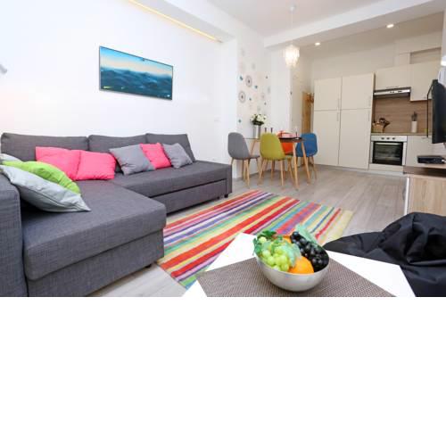 Apartments Pojisan